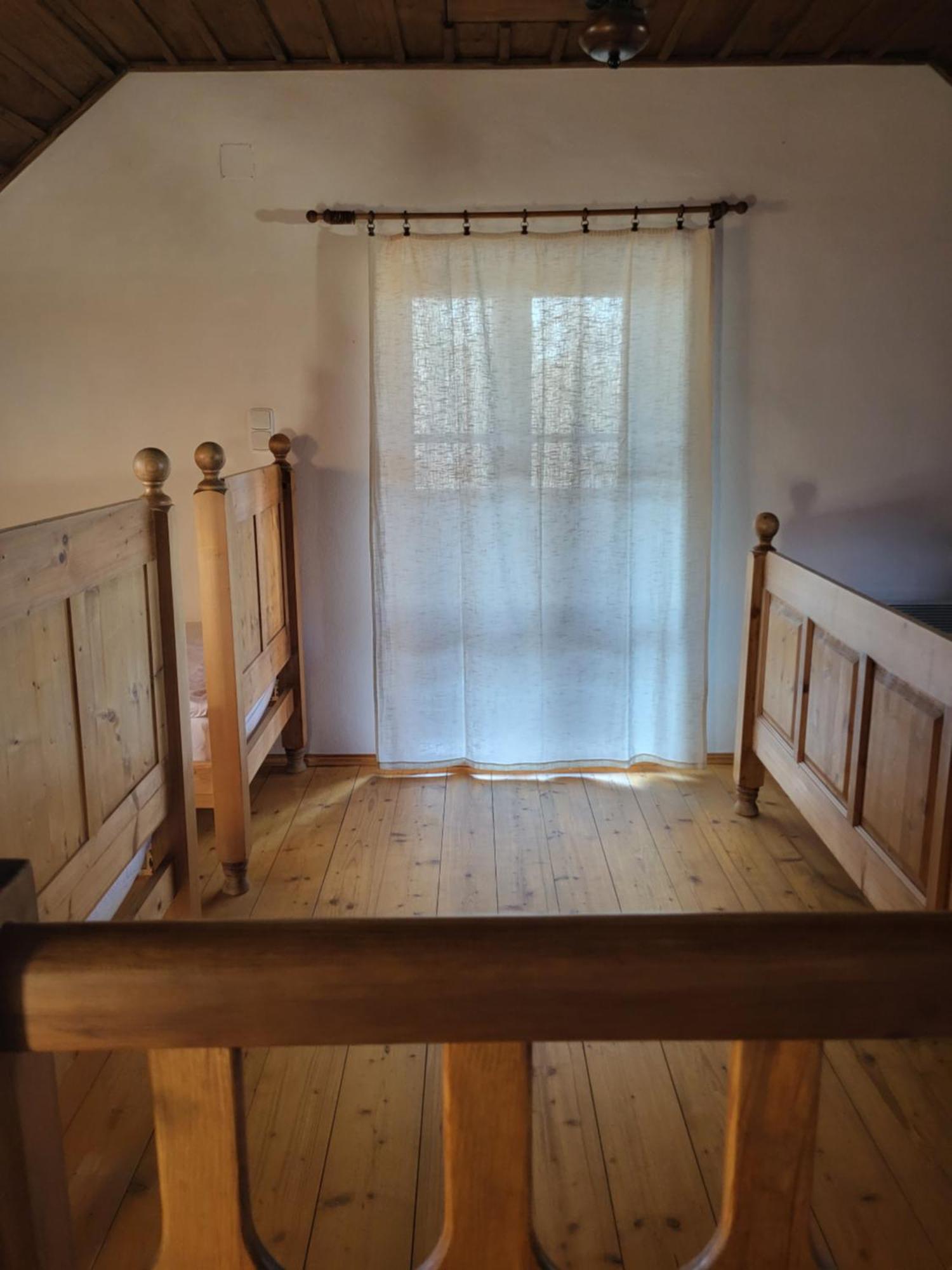 Apartmany Cerveny Dvur Chvalšiny Exterior foto